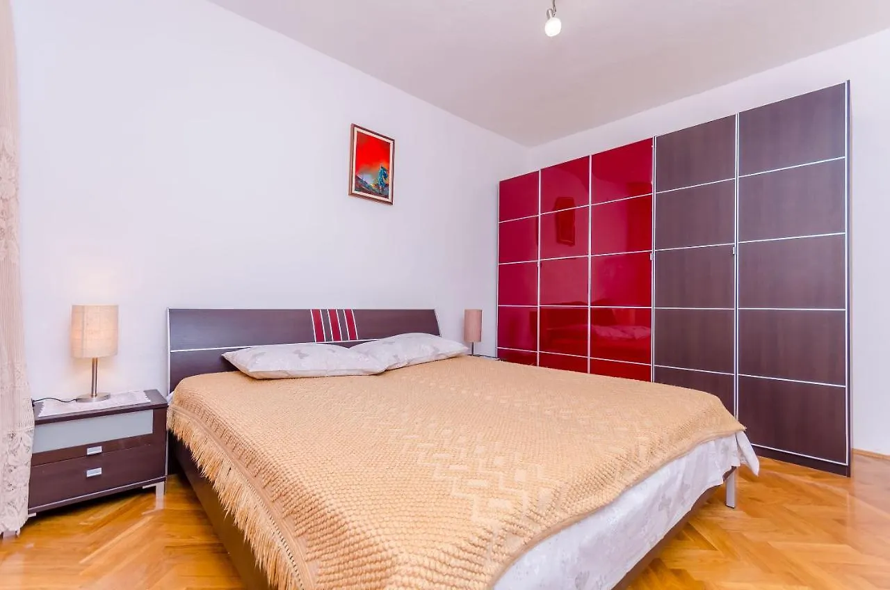 Apartments Kursan Trogir