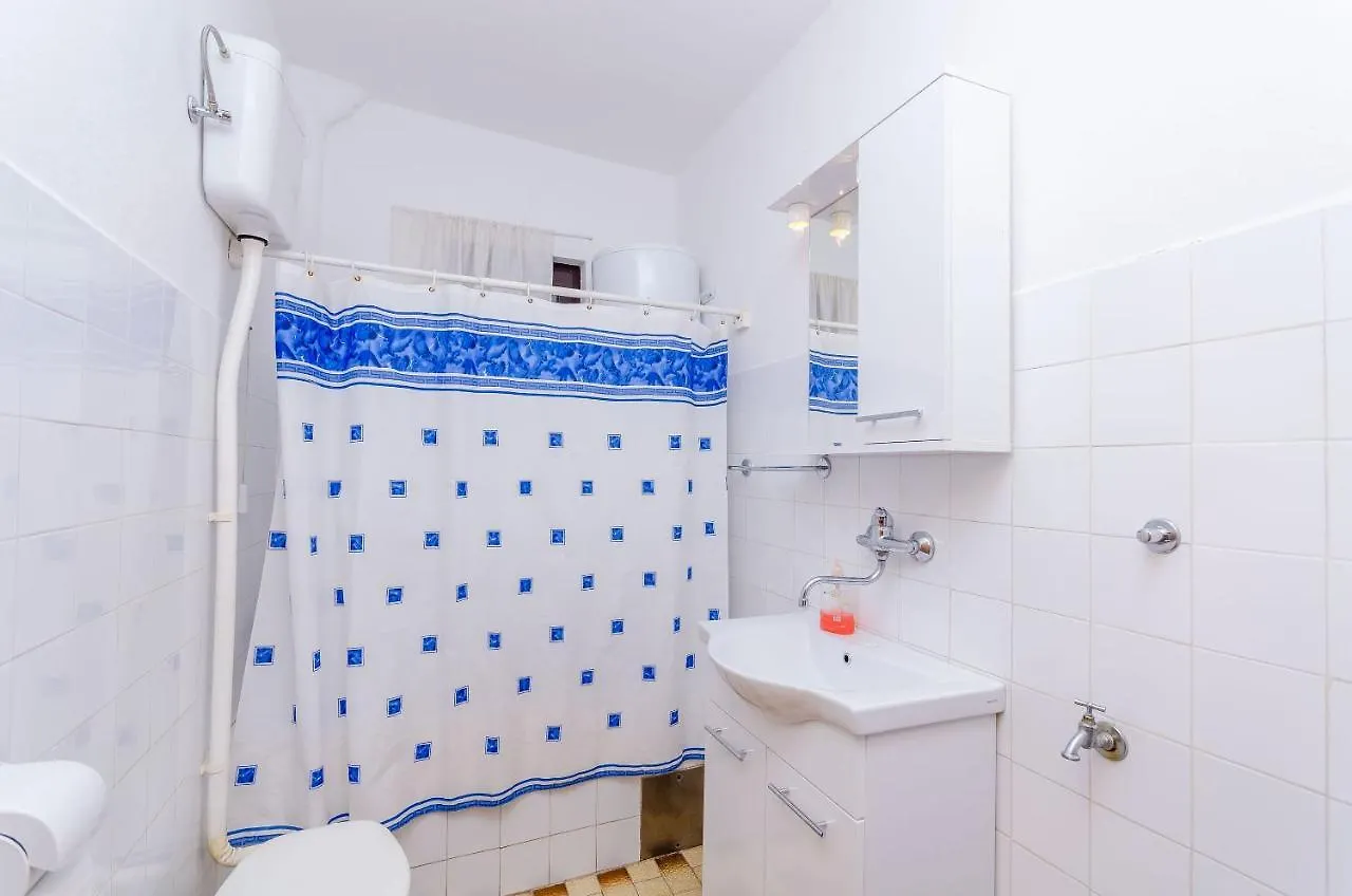 Apartments Kursan Trogir 0*,