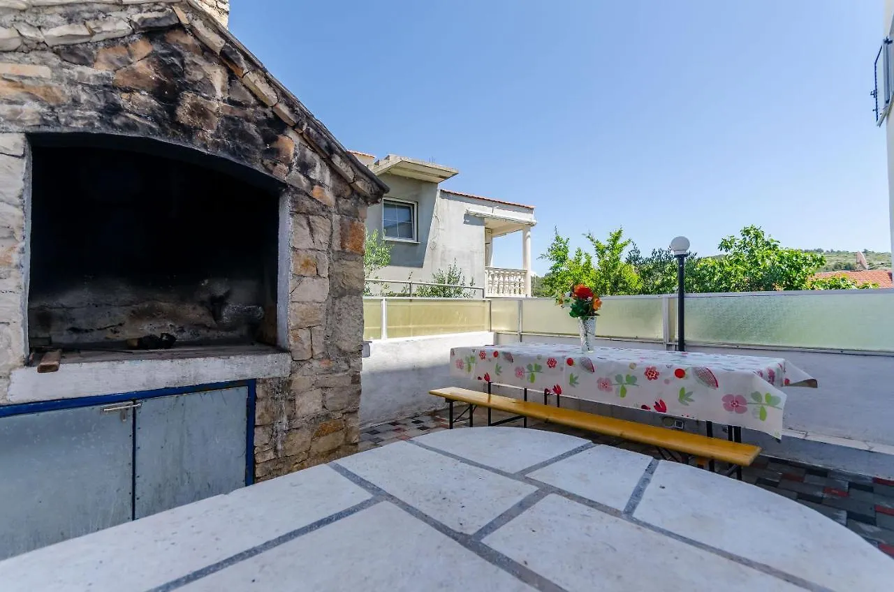 Apartments Kursan Trogir