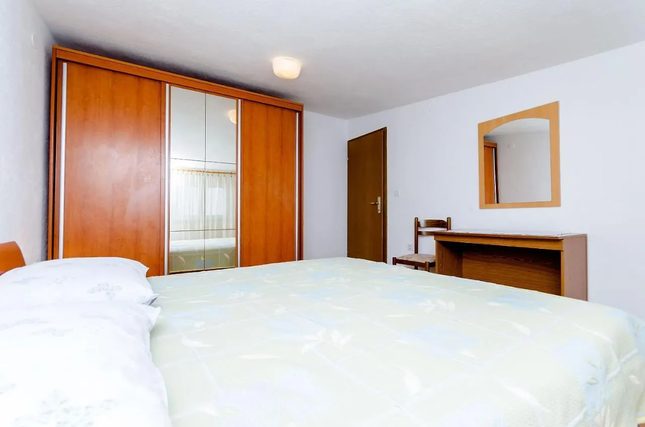 Apartments Kursan Trogir