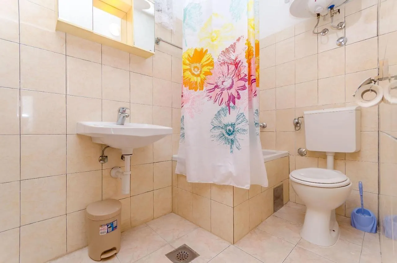 Apartments Kursan Trogir