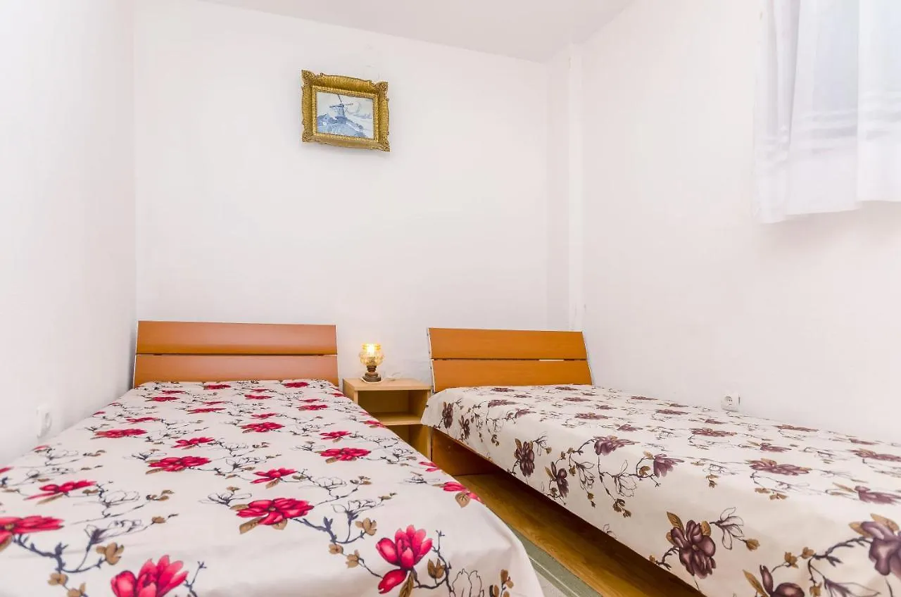 Apartments Kursan Trogir Croatia